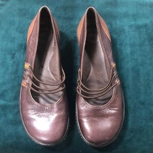 Nurture size 8.5‎ brown leather Q1